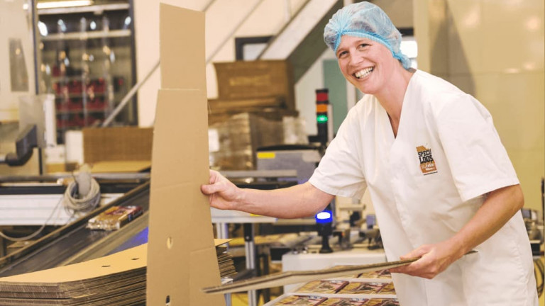 Employee working at Biscuiterie Willems