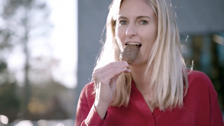 Lotus Bakeries Employee with Biscoff Ice cream