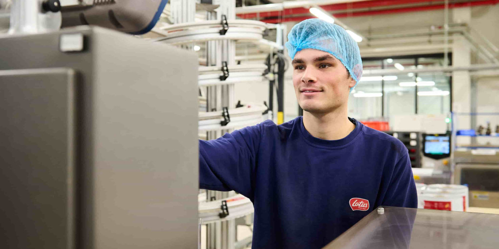 Employee in the Biscoff plant in Lembeke, Belgium